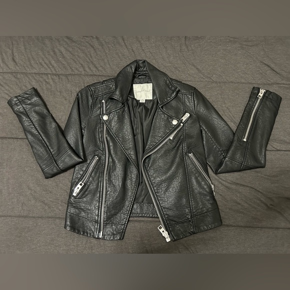American Eagle 🦅 Faux Leather Jacket - Picture 2 of 4